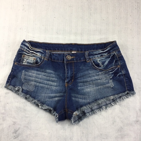 Ardene Distressed Angle Cut Shorts - Picture 1 of 8
